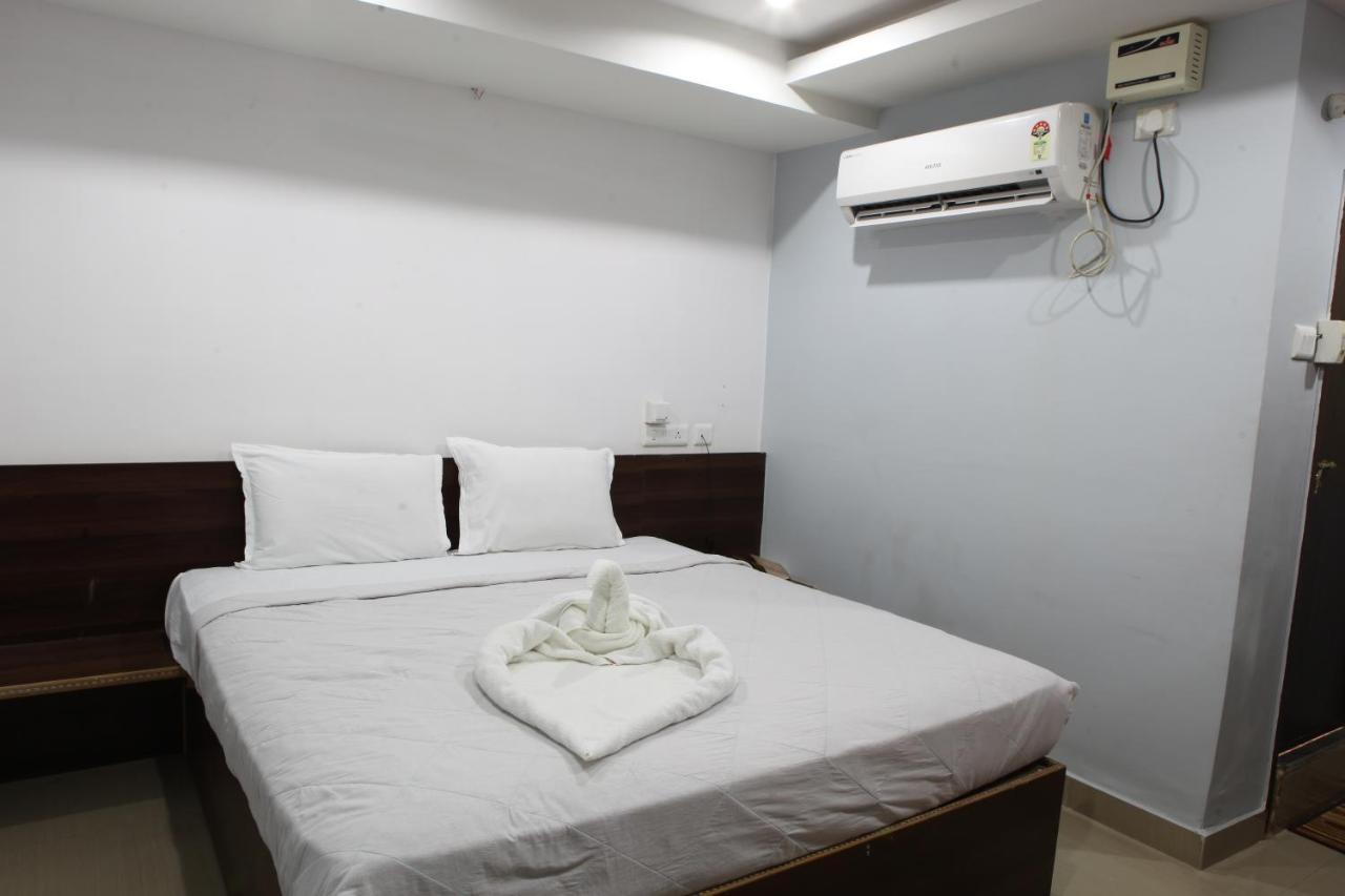 Hotel Mango Leaves Χιντεραμπάντ Εξωτερικό φωτογραφία